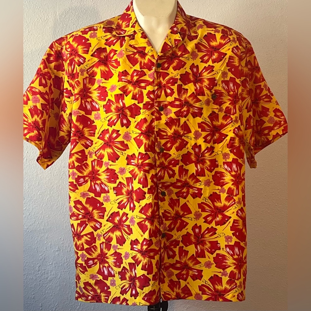 Men's Yellow Floral Short-Sleeve Button-Down Shirt